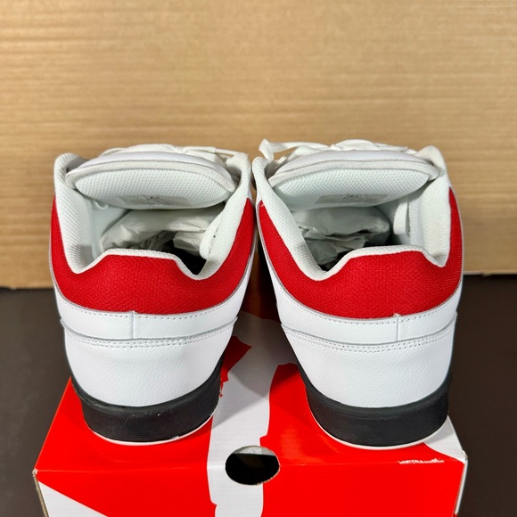 Size 11.5 éS Stylus Mid skate shoes
Brand new with box - Picture 4 of 6